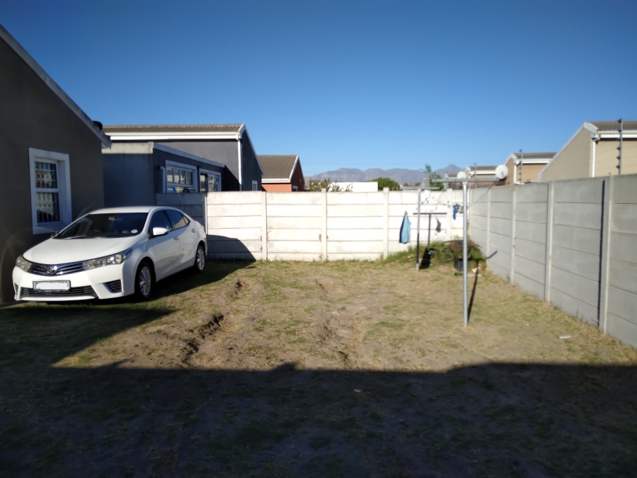 3 Bedroom Property for Sale in Stratford Green Western Cape